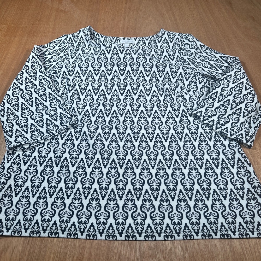 Charter Club Top Women 2X Black White Damask 3/4 Sleeve Textured Scoop Neck